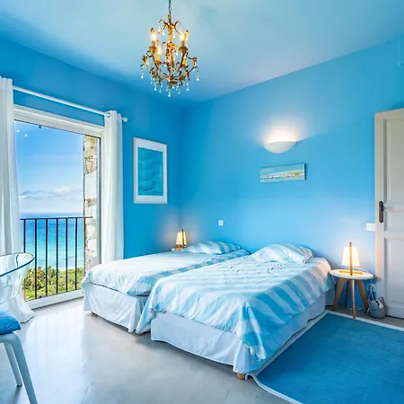 L'ancre Bleue * サン・フロラン